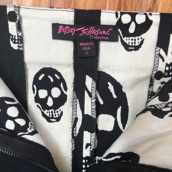 BETSEY JOHNSON Skull Romper Playsuit Rare Size S - Picture 3 of 5